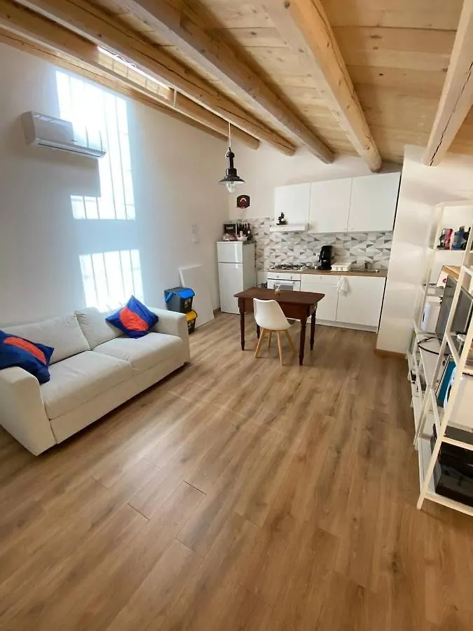 Hotel La Mansarda - Loft In Centro Storico Vittoria